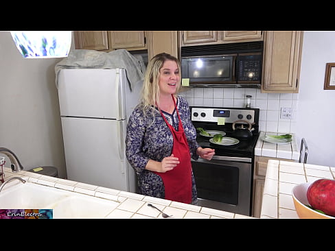 ❤️ Stepmom u munghje in cucina prima di a so data ❤️ Video porno à co.super-vip.top